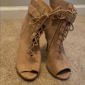 Gold and Suede heels!